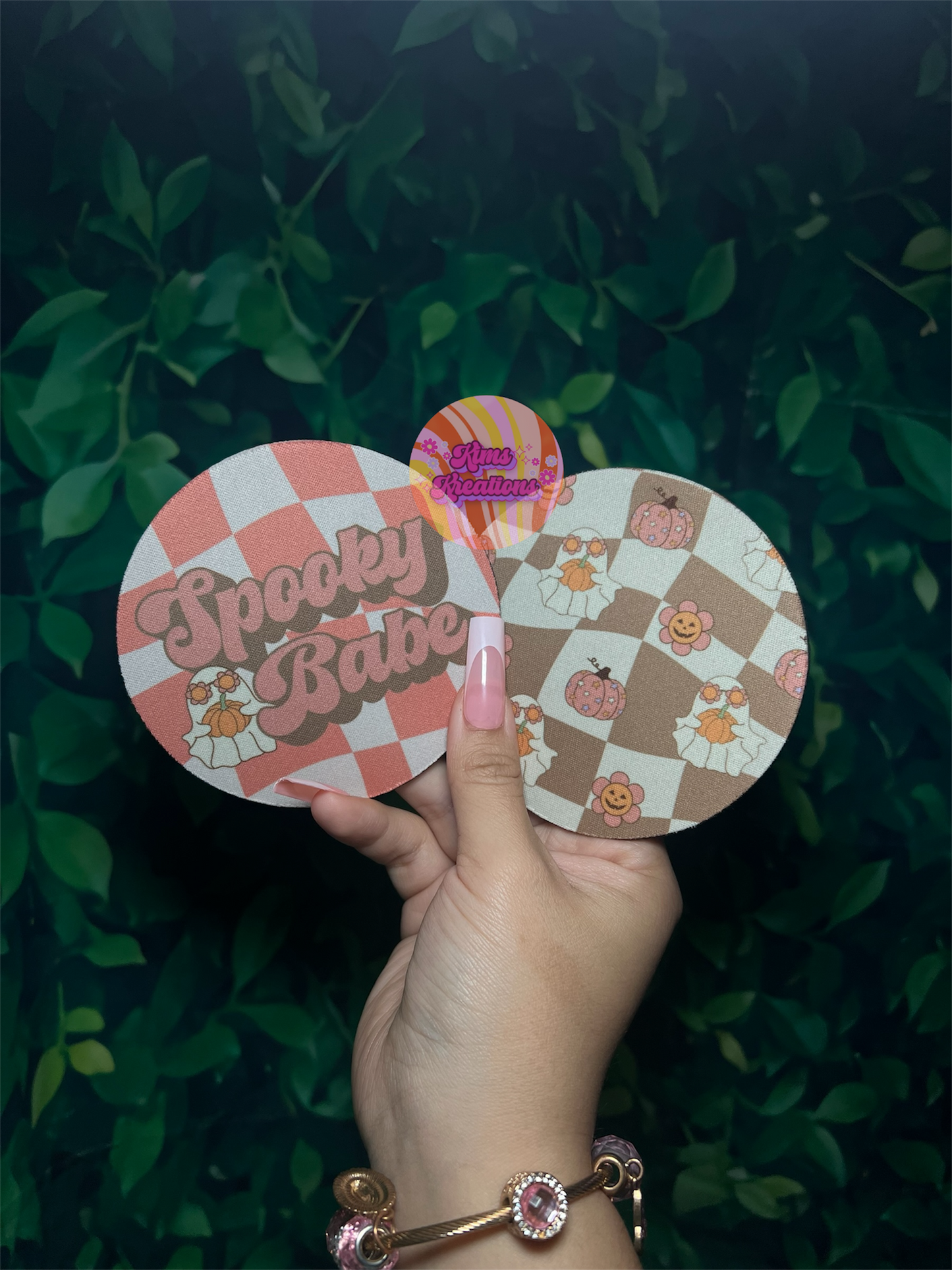 Groovy Ghost Desk Essentias