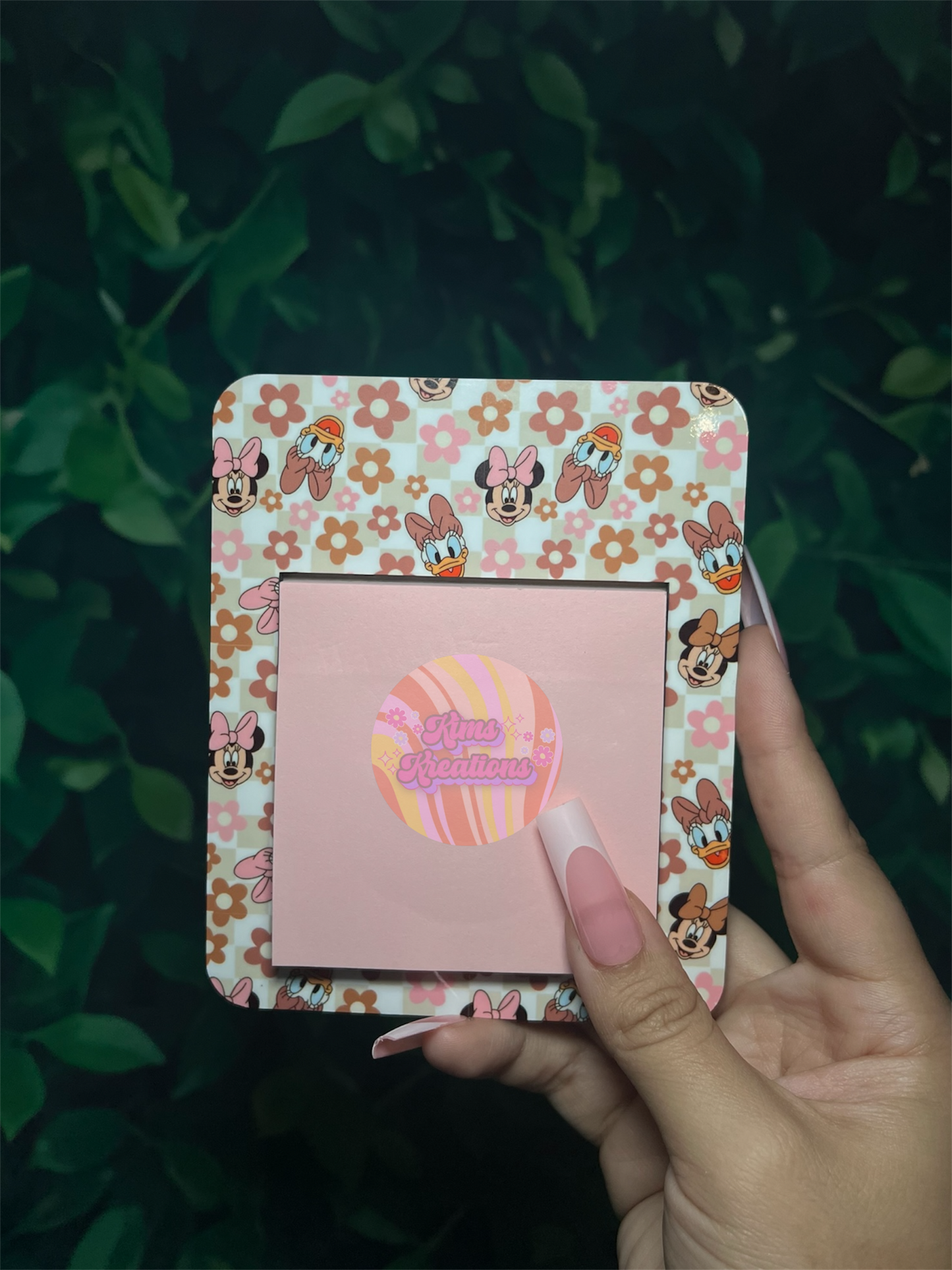 Flower Desk Essentials